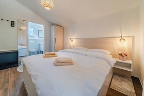 Perhehuoneisto, 1 makuuhuone (Plitvice Lakes Apartments and Rooms 3) | 1 makuuhuone, ilmainen Wi-Fi, vuodevaatteet