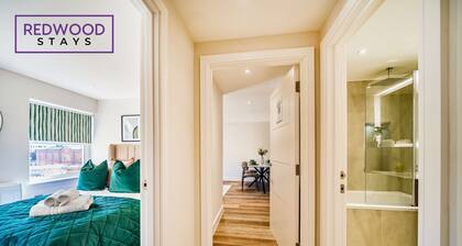 Brand New | Town Center | FREE WiFi | 58 Inch TV