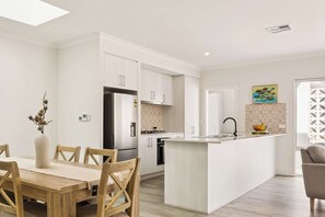 Dining - Quenda Villa Summary: (Canning Vale)