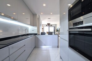 Private kitchen - SUNSET CLIFFS fantastic apartment (Benidorm)