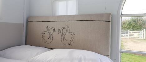 3 室のベッドルーム、客室ごとに異なる装飾、客室ごとに異なるインテリア、WiFi (無料)