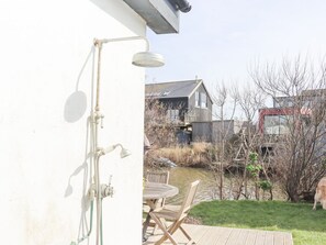 Outdoor dining - Greengates (Rye)