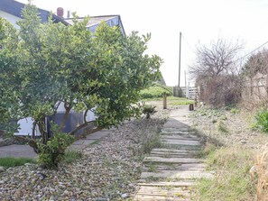 Property grounds - Greengates (Rye)