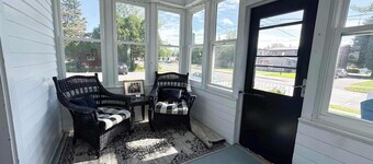 Island House Summary: