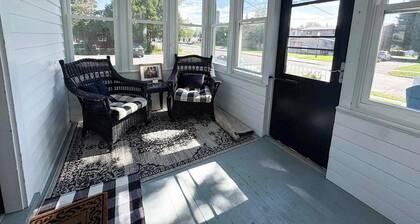 Island House Summary: