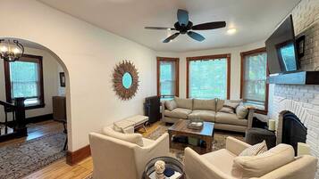 TV, fireplace, offices