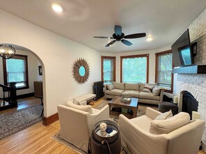 TV, fireplace, offices