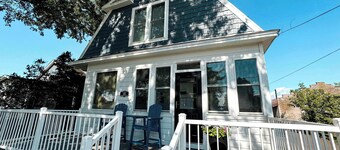 Island House Summary: