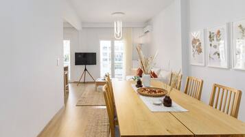 Apartment, 3 Schlafzimmer, Balkon, Stadtblick | Wohnbereich