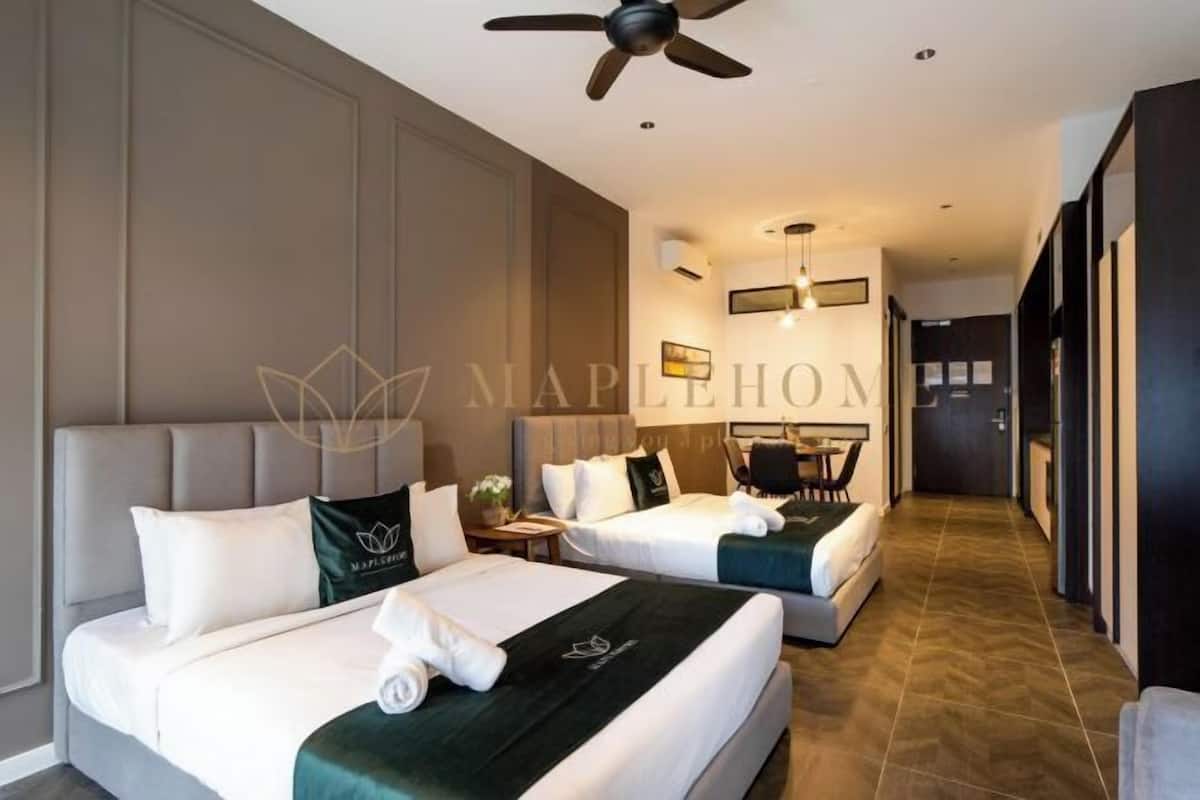 책상, 암막 커튼, 다리미/다리미판, 무료 WiFi