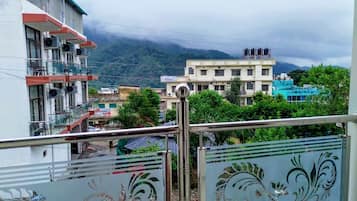 Deluxe Double Room, Balcony, Mountain View | Balcony view