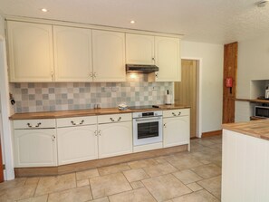 洗碗機、鍋具/餐盤/廚房用品