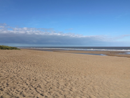 Beach. Larkspur Cottage