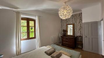 3 chambres, fer et planche Ă repasser, lit parapluie, Wi-Fi gratuit