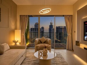 TV - New 1BR | Burj Khalifa Infinity Pool | Dubai Mall (Dubai)