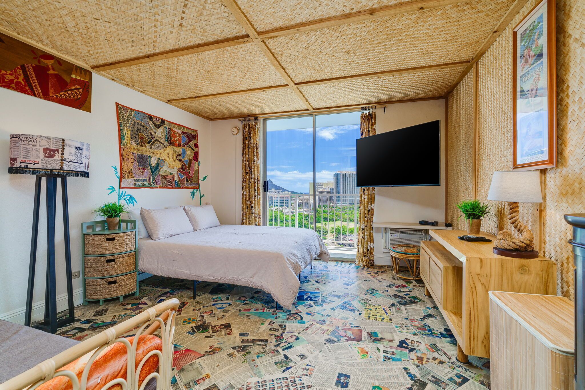 Iron/ironing board, free WiFi, bed sheets