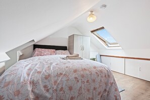 3 Schlafzimmer, Bügeleisen/Bügelbrett, WLAN