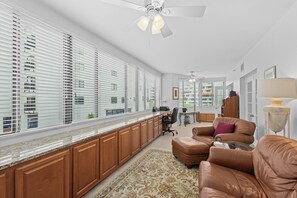 Téléviseur connecté, bureau