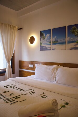 Standardværelse | Pengeskab på værelset, mørklægningsgardiner, lydisolering