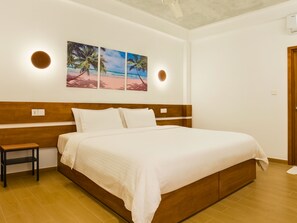 Basic Double Room, City View | In-room safe, blackout drapes, soundproofing, iron/ironing board