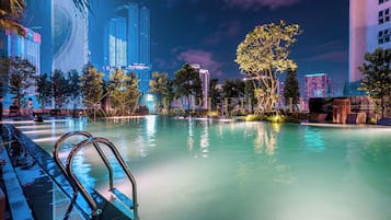 Outdoor pool, open 8:00 AM to 10:00 PM, pool loungers