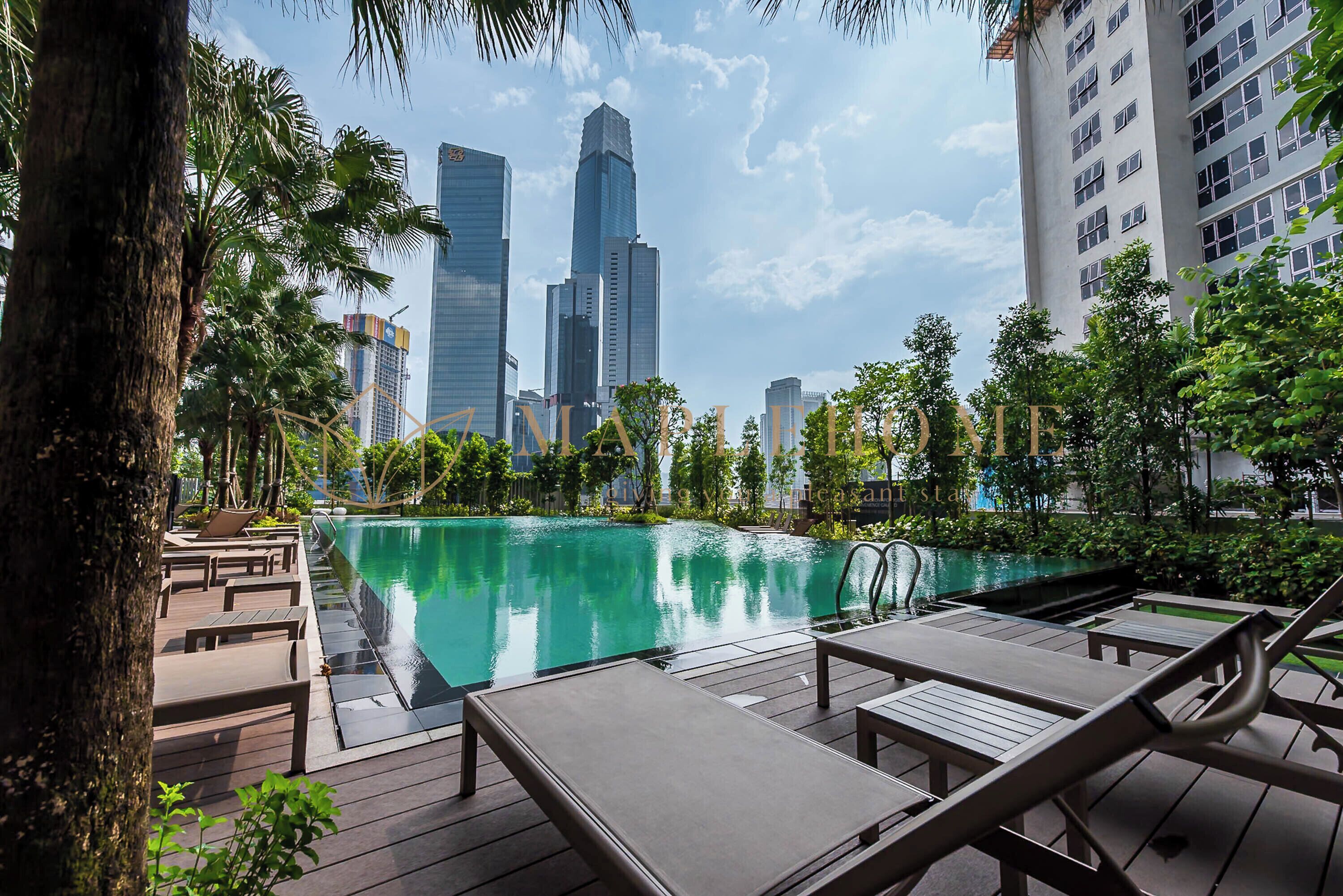 Outdoor pool, open 8:00 AM to 10:00 PM, pool loungers