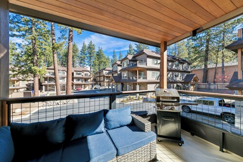 Walk to Lake, Heavenly, Casinos: Tahoe Woods #601