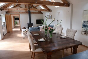 Dining - Relaxing Retreat in Shropshire (Eaton Constantine)