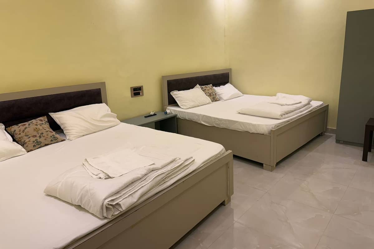 Quadruple Room | Free WiFi
