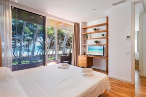 4 slaapkamers, een strijkplank/strijkijzer, wifi, beddengoed