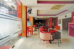 Lobby - Townhouse Oak Malang near ITN Malang formerly Fariz Hotel Singosari (Malang)