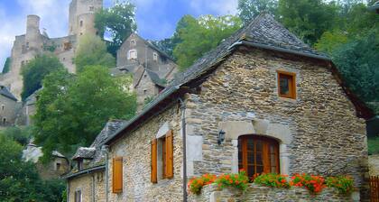 Gite Belcastel – In One of France’s Most Beautiful Villages – Aveyron