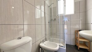 Hair dryer, towels - Casa Josephine by Holiday Rental Madeira (Funchal)