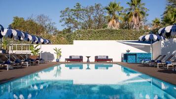 Innenpool, beheizter Pool