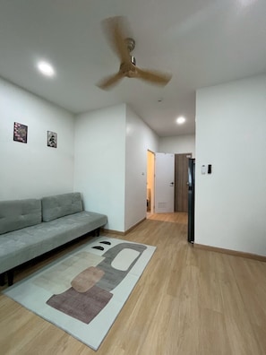 Junior Room, Hill View | Living area