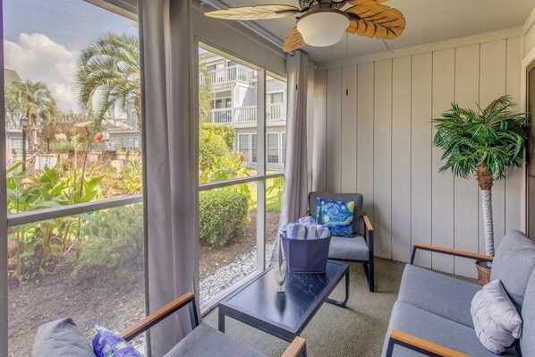 Apartment (1 Bedroom) | Interior - 4 Mi to Beach: Unit w/ Pool Access in Little River (Little River)
