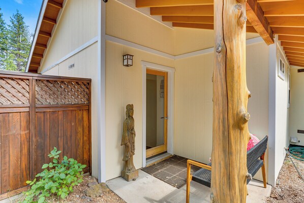 House (3 Bedrooms) | Interior - Outdoor Adventure Haven - 15 Mi to Mount Shasta! (Weed)