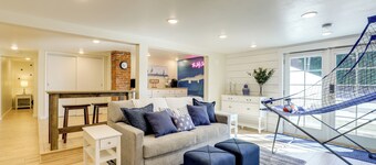 เดินไปยัง ดาวน์ทาวน์ คามาส! บ้านปรับปรุงใหม่พร้อมห้องเกม