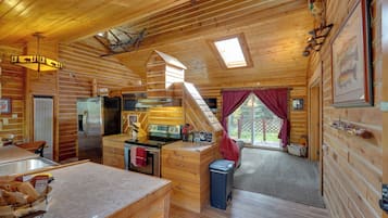 House (1 Bedroom) | Interior