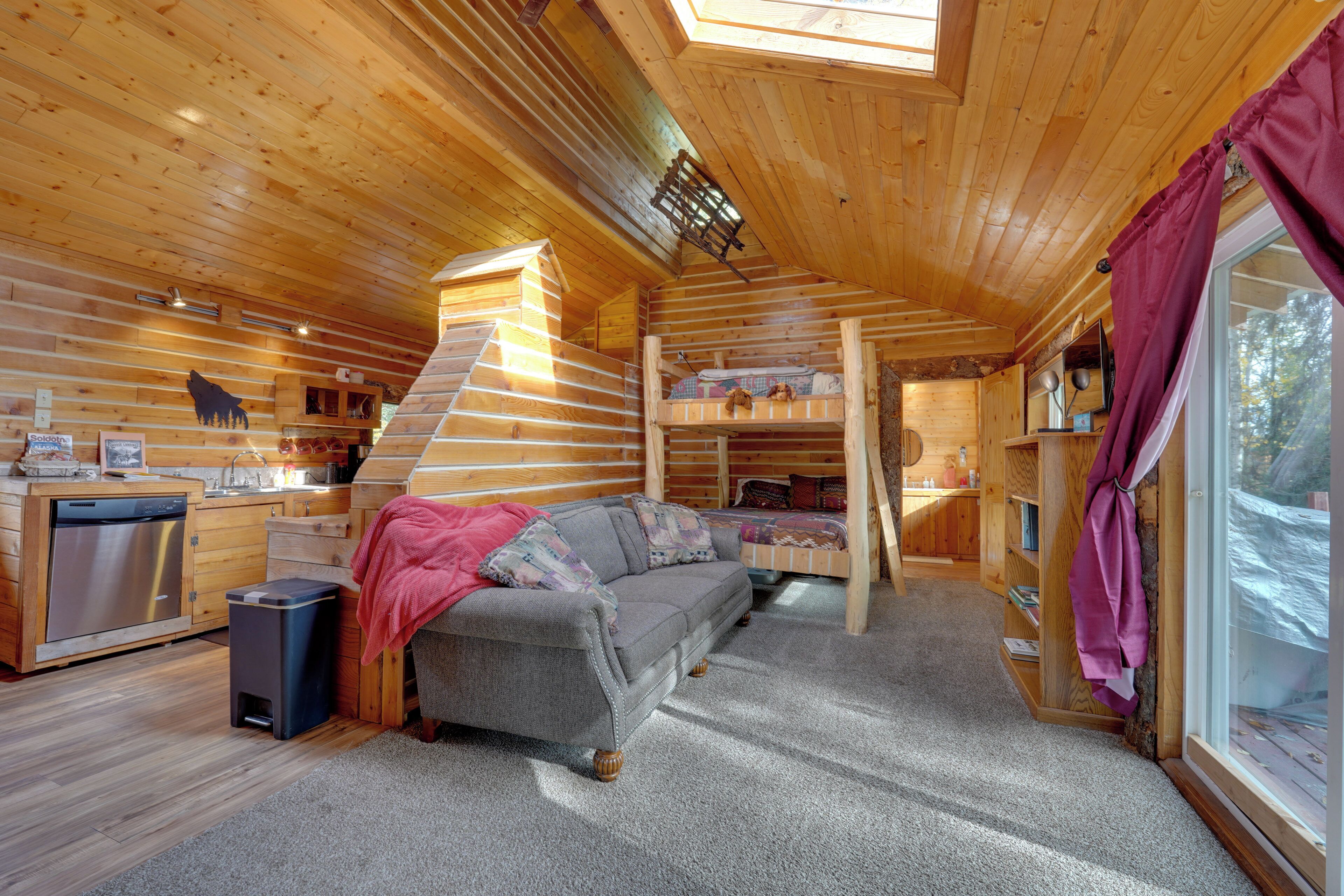 House (1 Bedroom) | Interior
