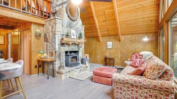 Rumah (2 Bedrooms) | Interior