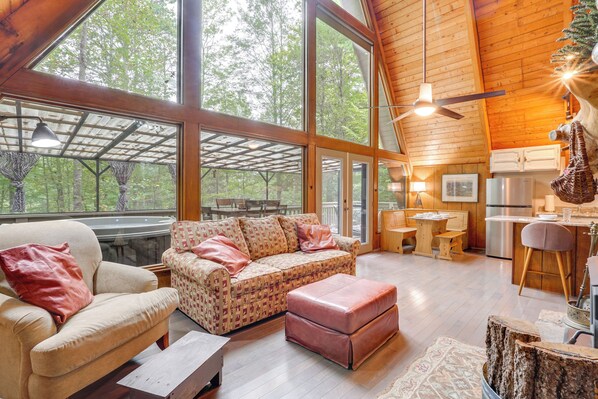 House (2 Bedrooms) | Interior