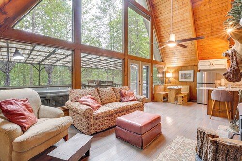 Bear Essentials: 2 Mi to Smoky Mtns Natl Park