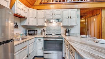 Rumah (2 Bedrooms) | Interior