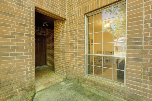 Bike & Explore: Family Home in The Woodlands!