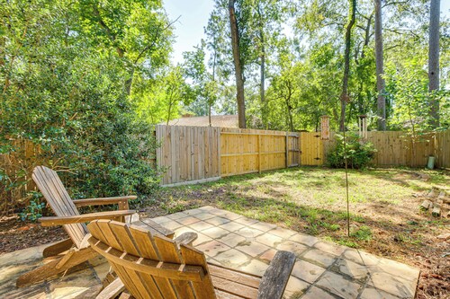 Bike & Explore: Family Home in The Woodlands!