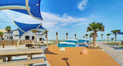 Balcony w/ Ocean View! North Beach 2nd-floor Condo