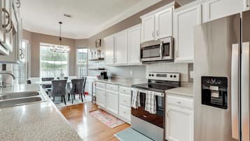 Rumah (4 Bedrooms) | Interior