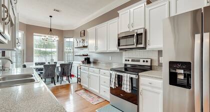 14 Mi to Augusta! Family Home w/ Pet-friendly Yard