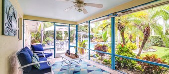 Outdoor Oasis w/ Bar & Lanai: Tavares Escape